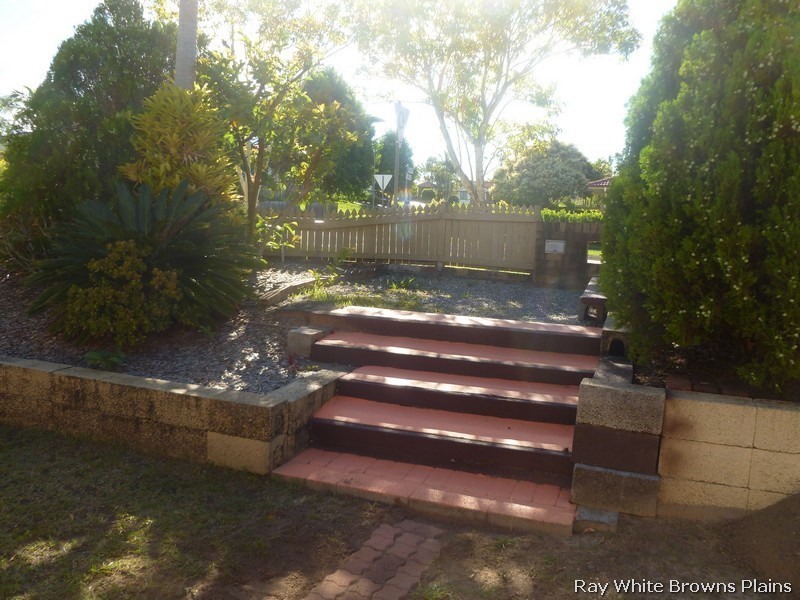 11 Thistle Street, Regents Park QLD 4118