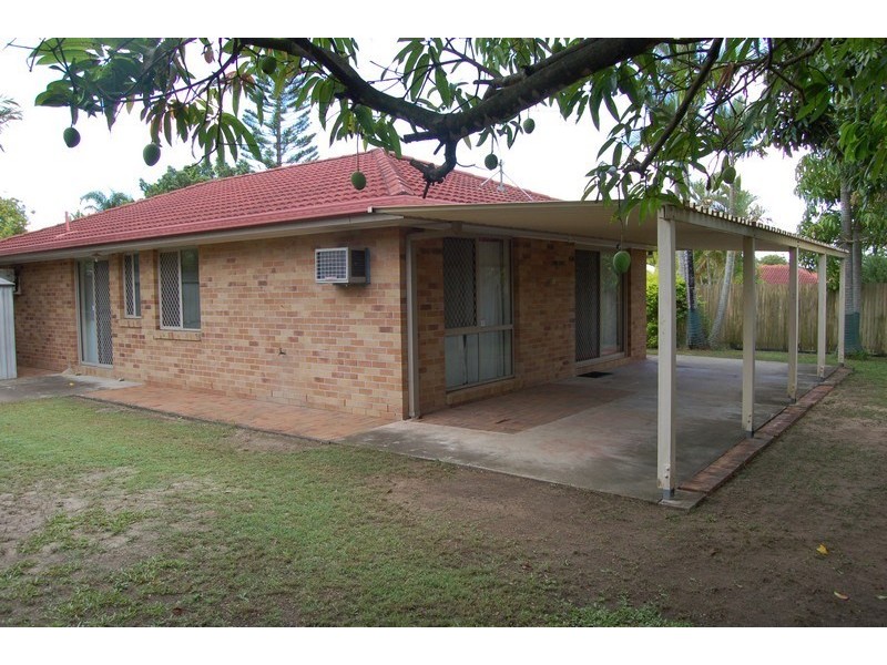 11 Thistle Street, Regents Park QLD 4118