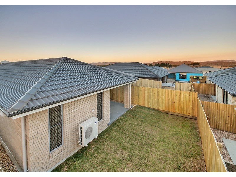 8 Bailey Street, Yarrabilba QLD 4207