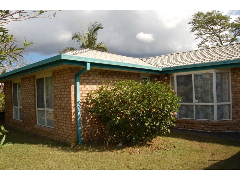 4 Billabong Court, Regents Park QLD 4118