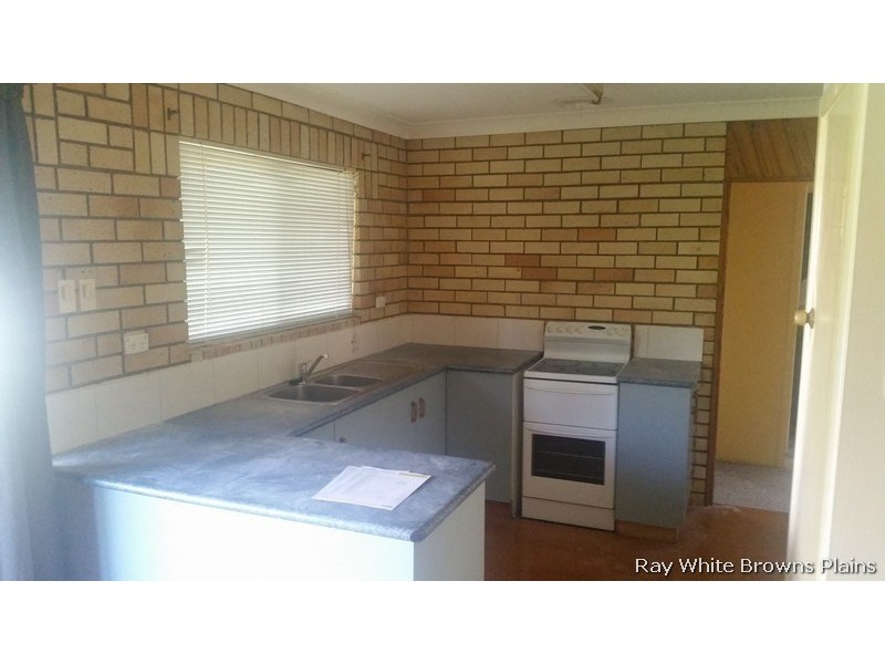 13 Hawkins Street, Springwood QLD 4127