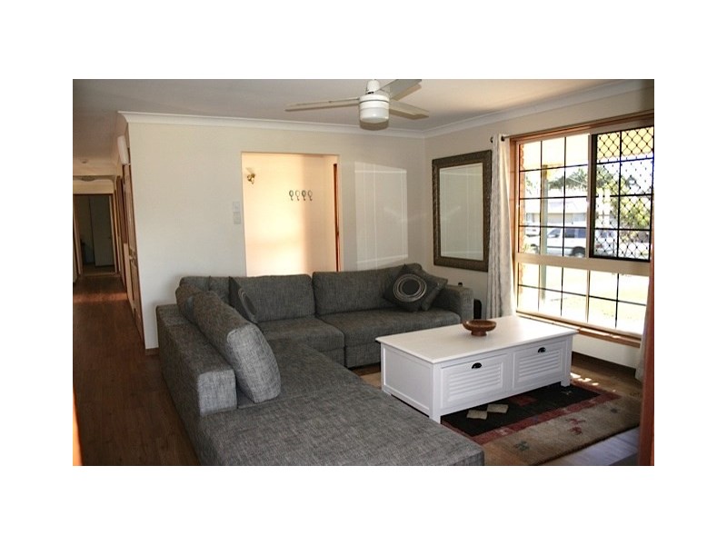 1 Iberis Court, Regents Park QLD 4118