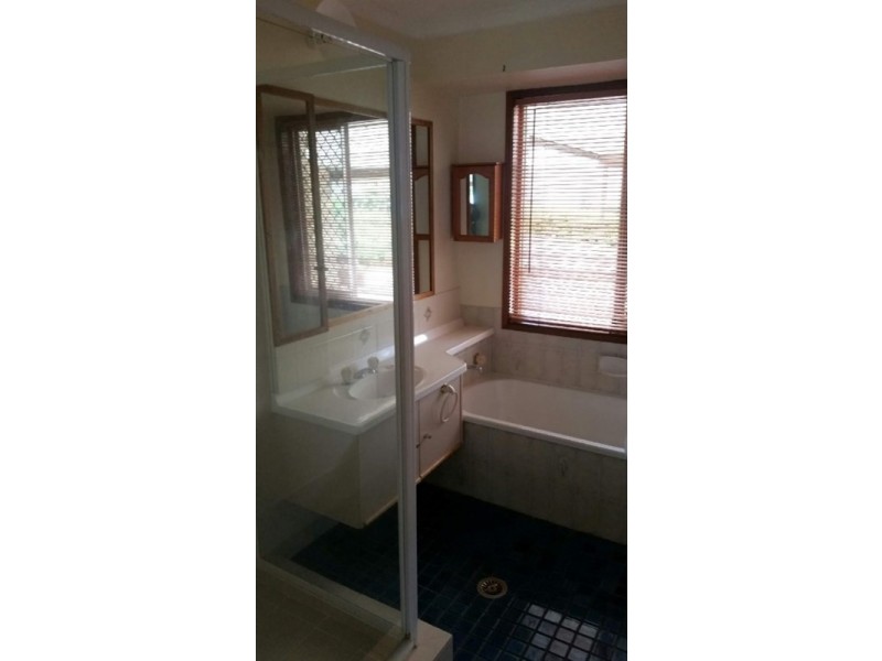 20 Dracon Street, Regents Park QLD 4118