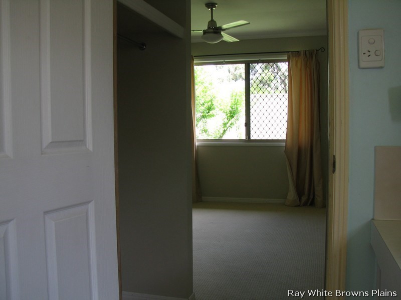 3 Lochore Court, Crestmead QLD 4132