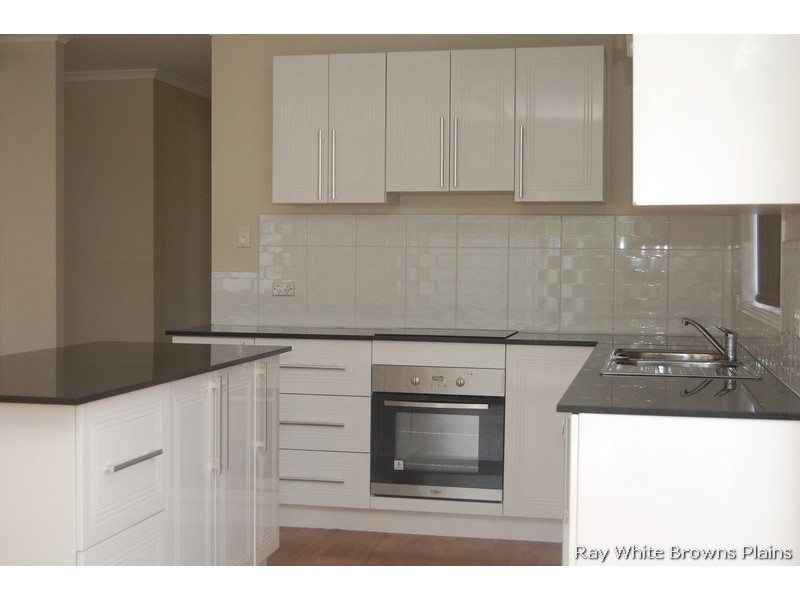 3 Lochore Court, Crestmead QLD 4132