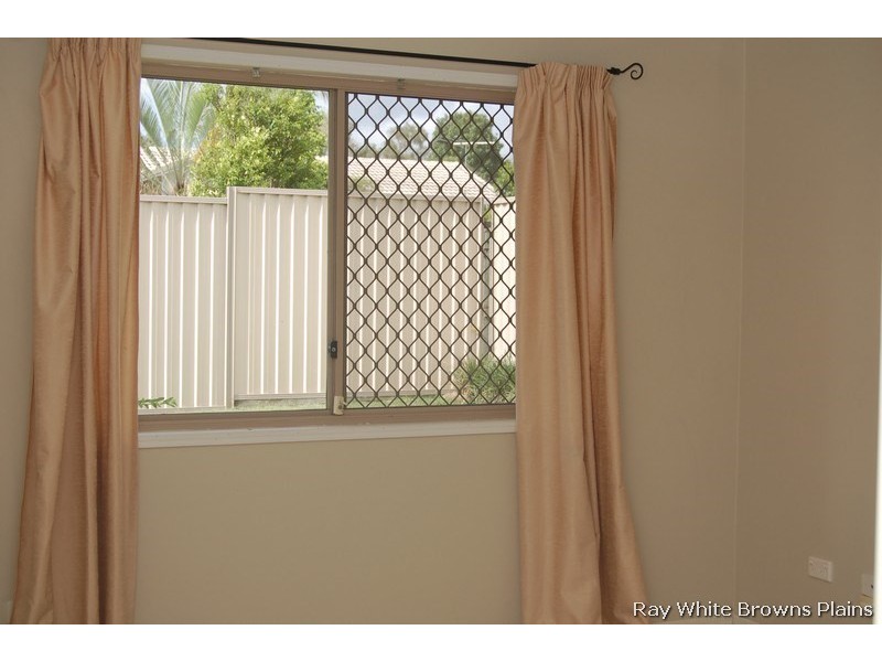 3 Lochore Court, Crestmead QLD 4132