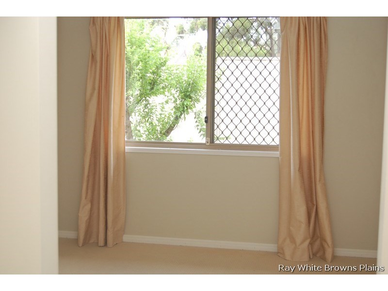 3 Lochore Court, Crestmead QLD 4132