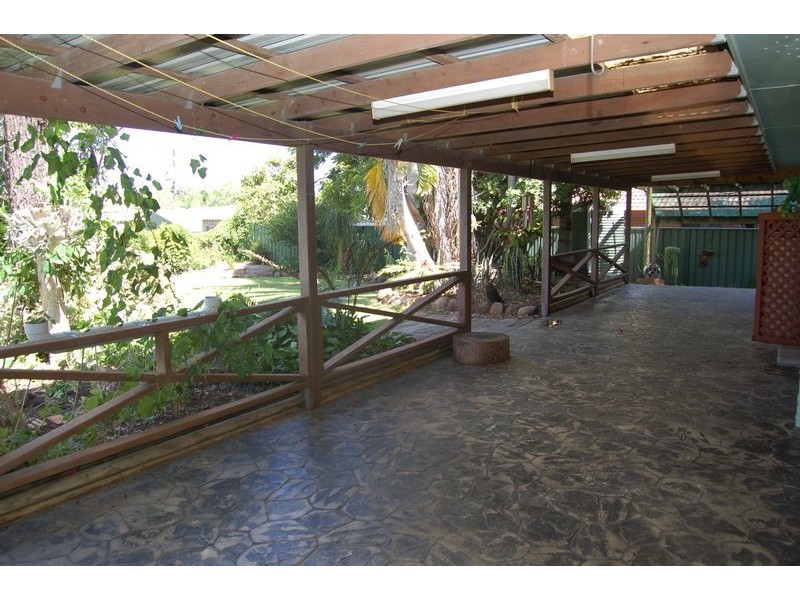 21 Emerald Drive, Regents Park QLD 4118