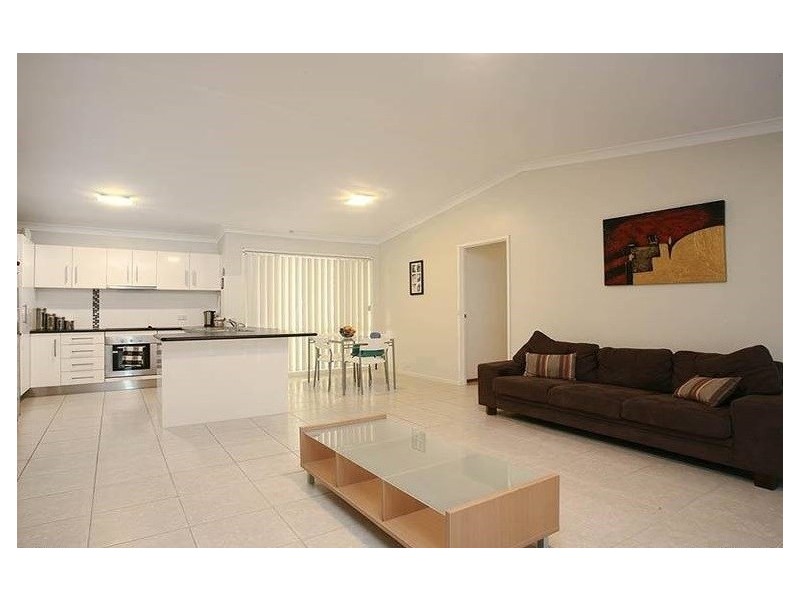 56 Owens Crescent, Regents Park QLD 4118