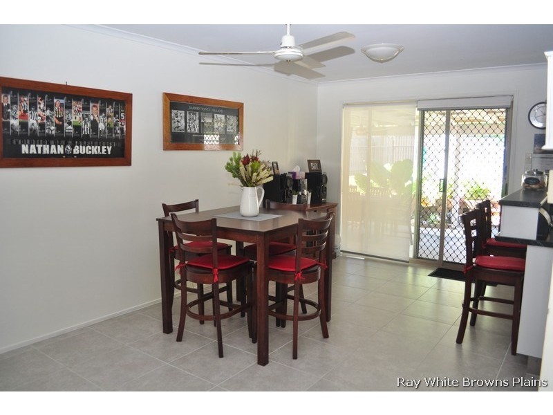 52 Federation Drive, Hillcrest QLD 4118