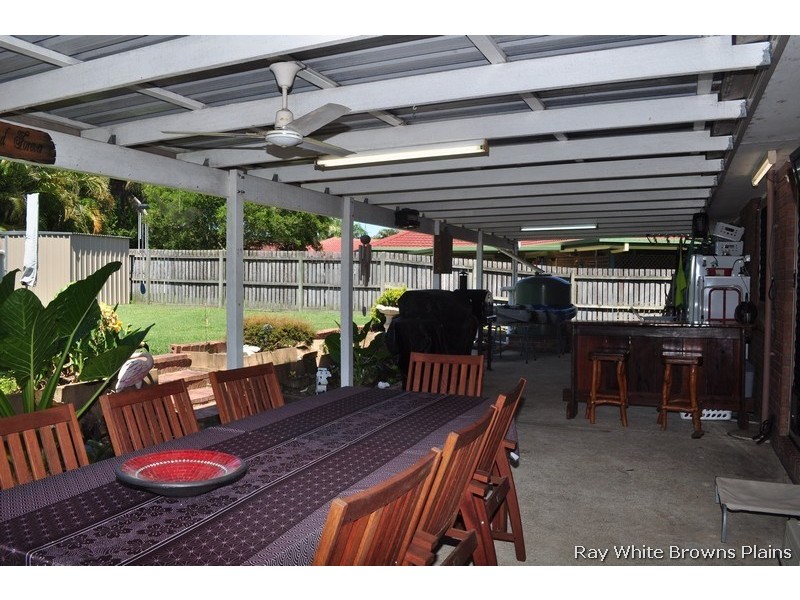 52 Federation Drive, Hillcrest QLD 4118