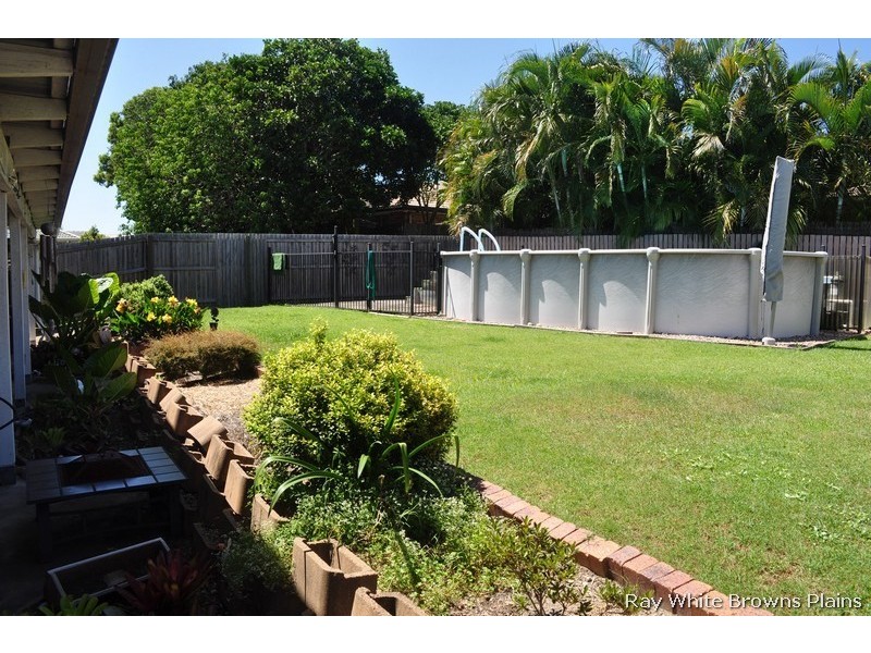 52 Federation Drive, Hillcrest QLD 4118