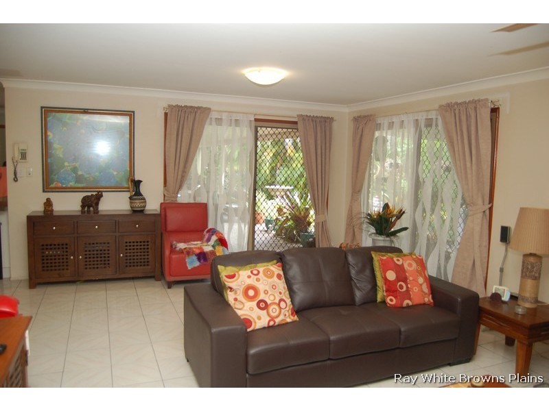 24-26 Grosvenor Court, Munruben QLD 4125
