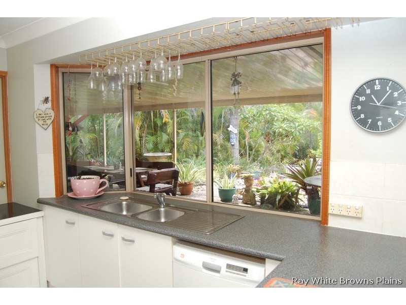 24-26 Grosvenor Court, Munruben QLD 4125