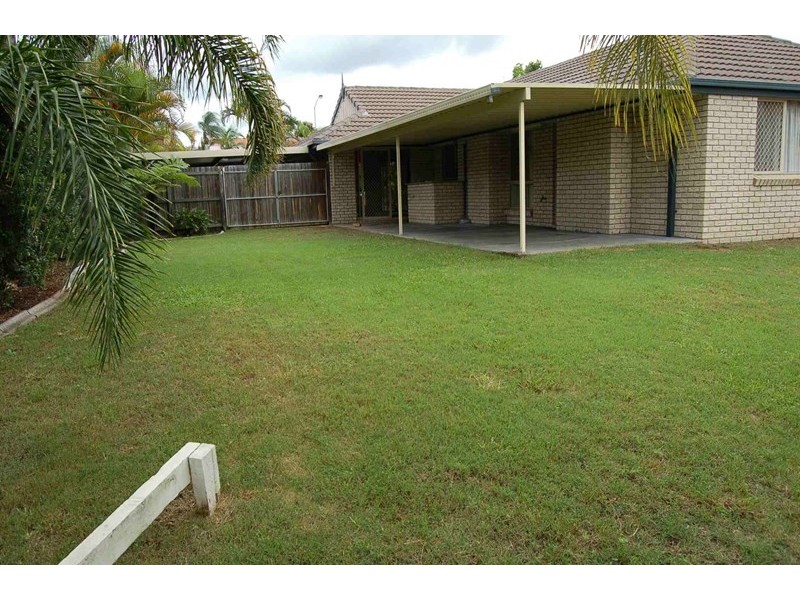 8 sonorous Close, Regents Park QLD 4118