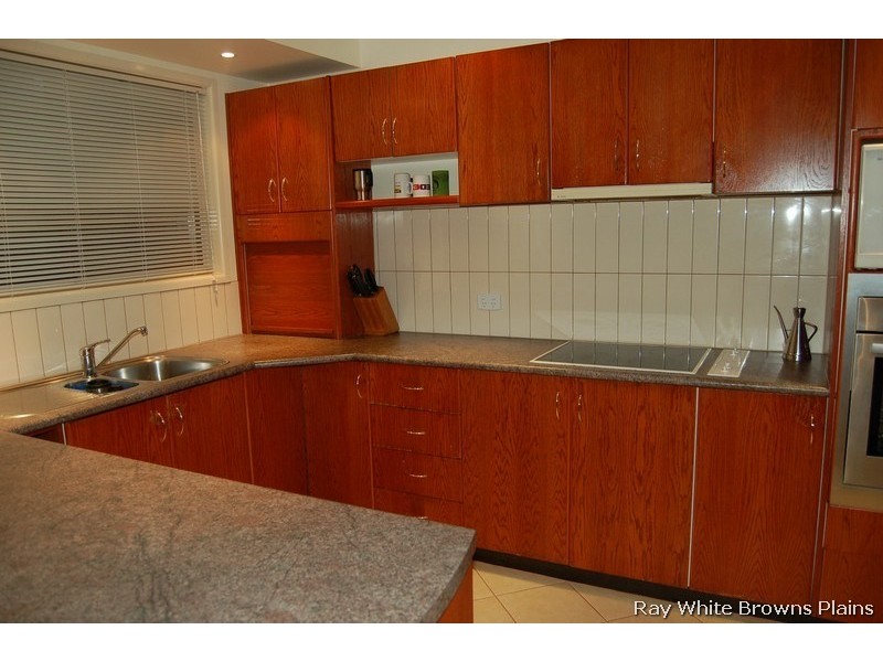 108 Estramina Road, Regents Park QLD 4118