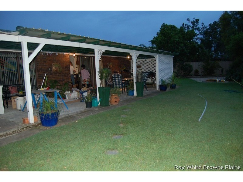 108 Estramina Road, Regents Park QLD 4118