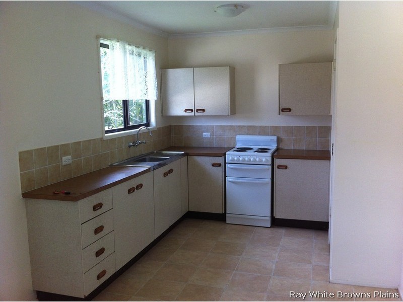 37 Enford Street, Hillcrest QLD 4118