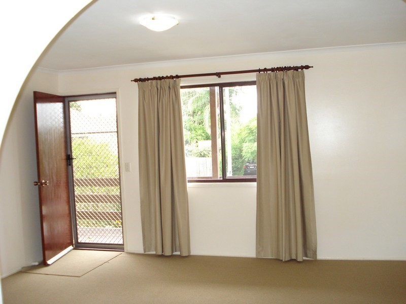 37 Enford Street, Hillcrest QLD 4118