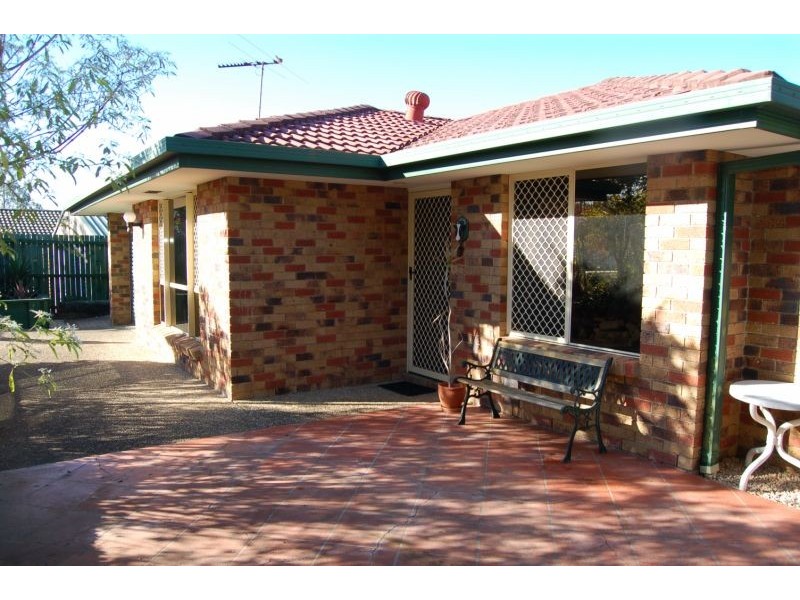 6 Ashwood Close, Hillcrest QLD 4118