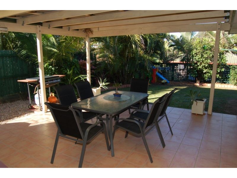 6 Ashwood Close, Hillcrest QLD 4118