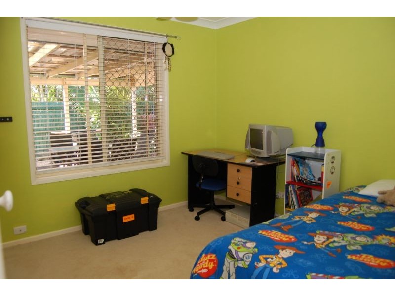 6 Ashwood Close, Hillcrest QLD 4118