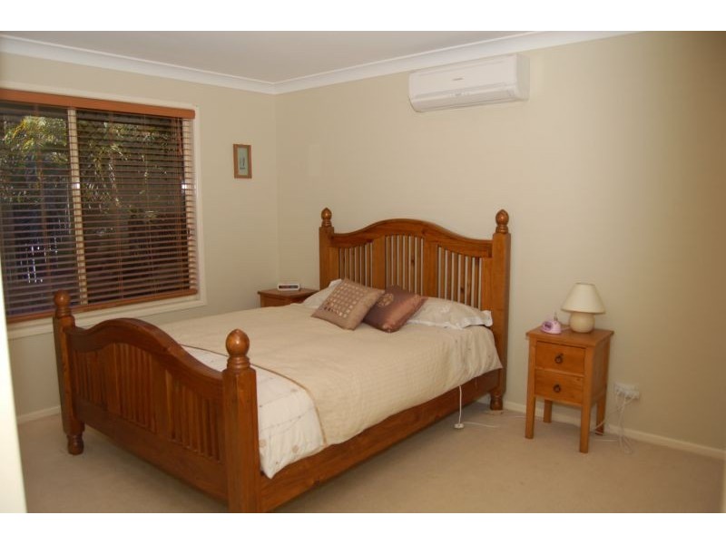 6 Ashwood Close, Hillcrest QLD 4118