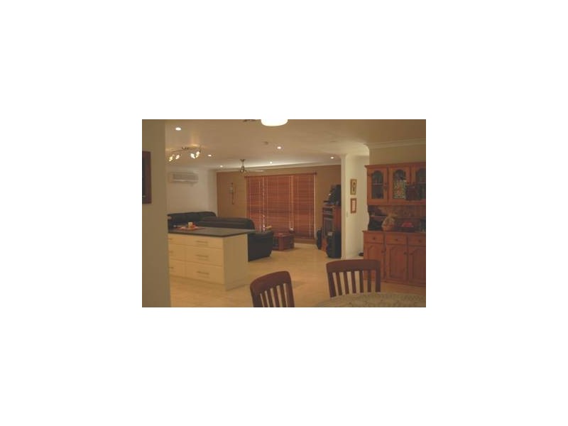 34 Madison Court, Munruben QLD 4125