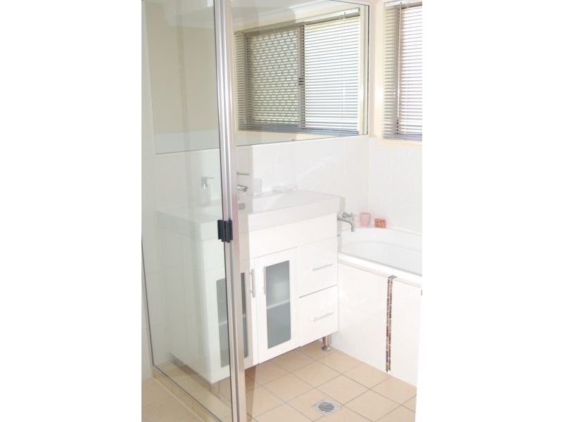 34 Madison Court, Munruben QLD 4125