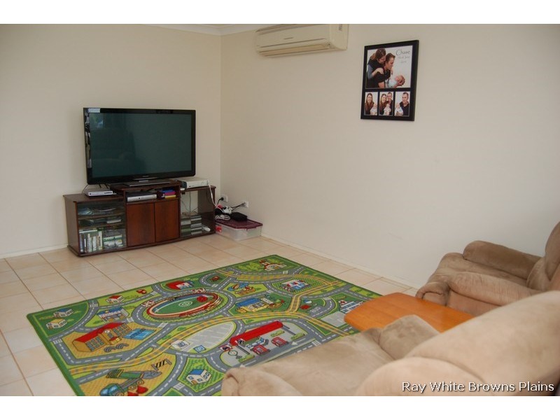 12 Stevens Court, Crestmead QLD 4132
