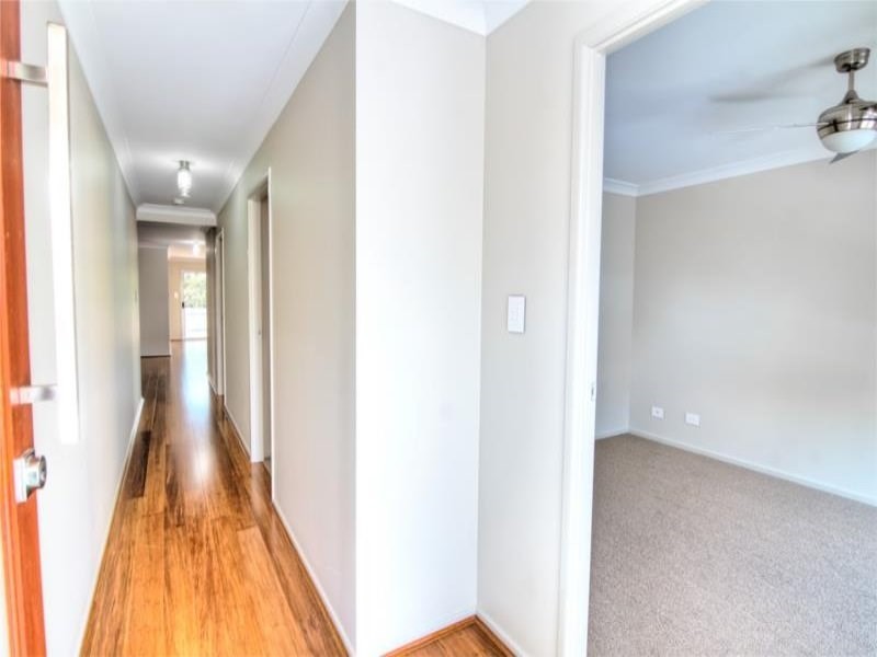 44B Maryland Street, Regents Park QLD 4118