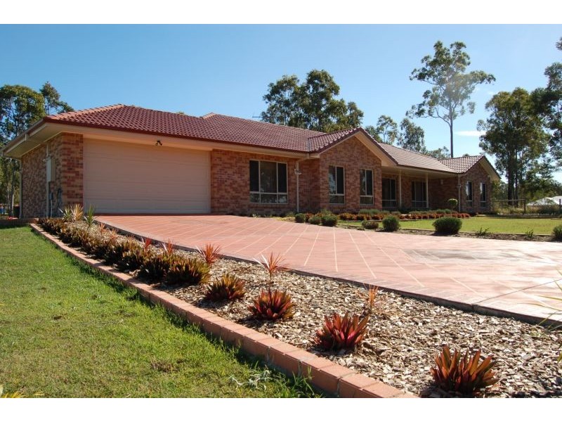 9-11 Paperbark Court, New Beith QLD 4124