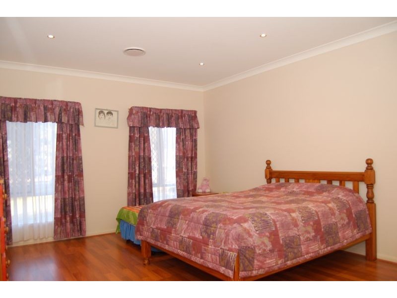 9-11 Paperbark Court, New Beith QLD 4124