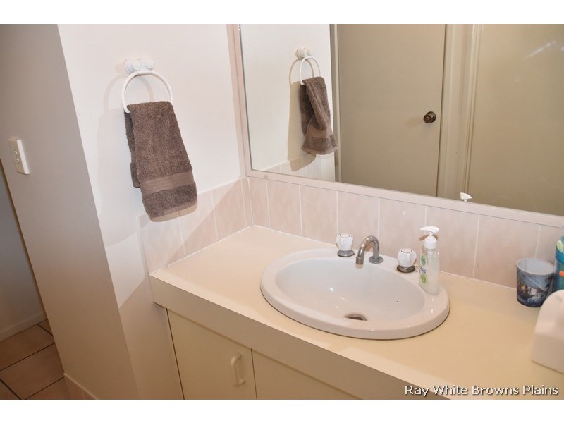 33 Samantha Street, Boronia Heights QLD 4124