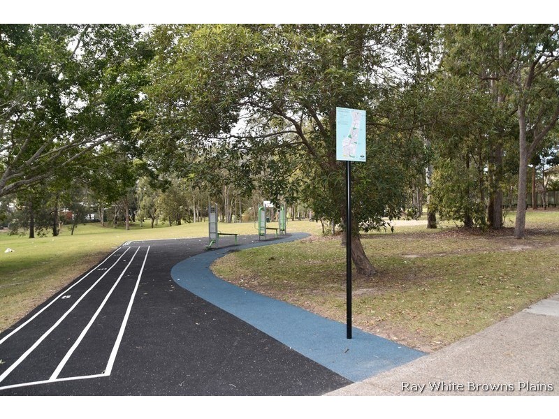 33 Samantha Street, Boronia Heights QLD 4124