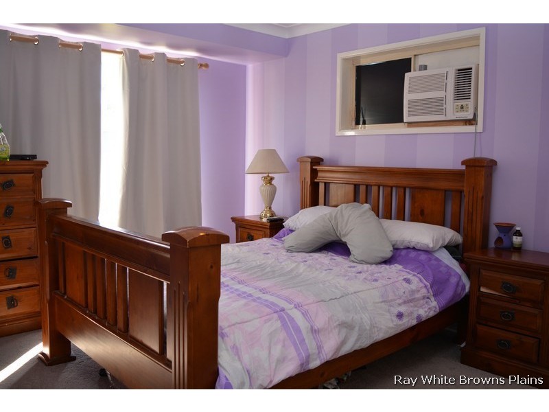 45 Emerald Drive, Regents Park QLD 4118