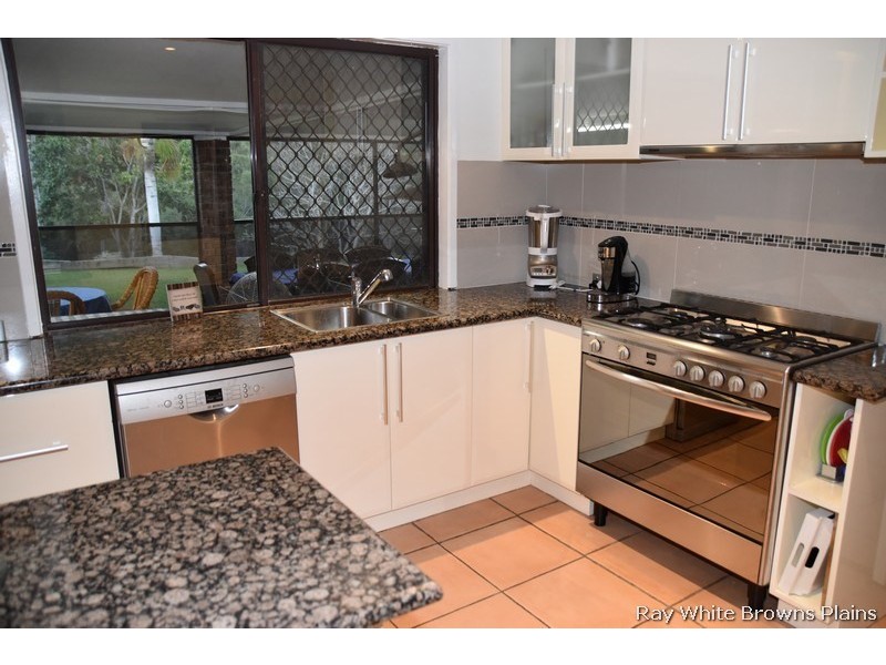 15 Janine Drive, Bahrs Scrub QLD 4207