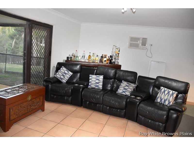 15 Janine Drive, Bahrs Scrub QLD 4207