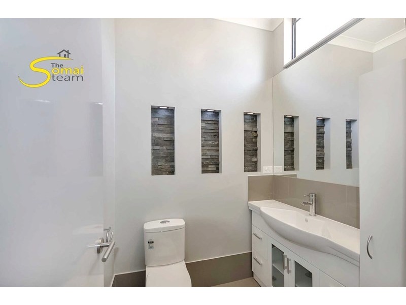 62 Federation Drive, Hillcrest QLD 4118