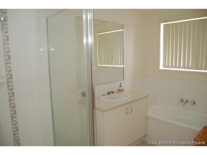 16 Chams Street, Marsden QLD 4132