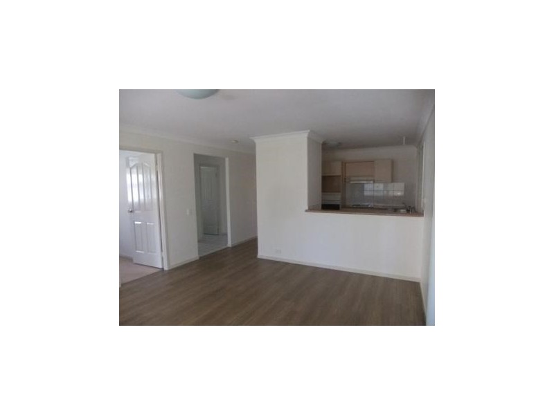 4 Tannadice Court, Regents Park QLD 4118