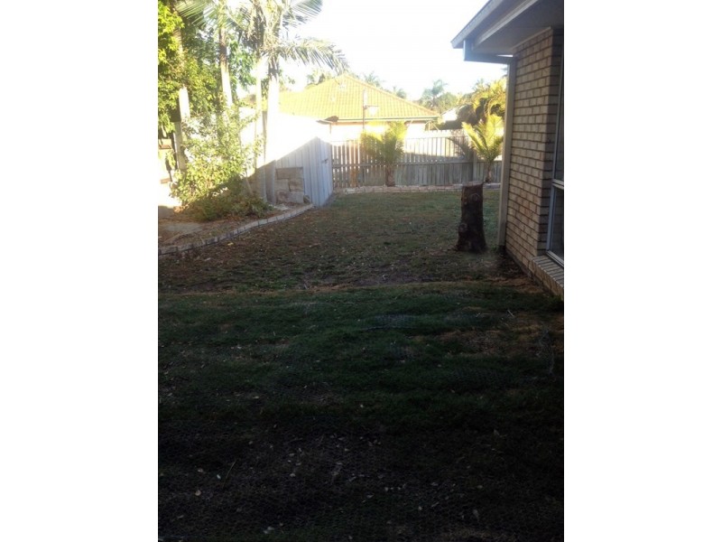 4 Tannadice Court, Regents Park QLD 4118