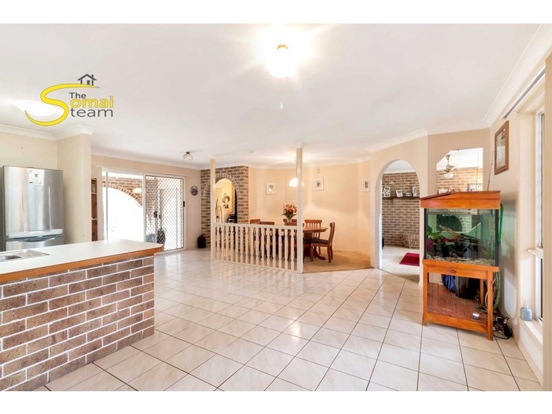 134-136 Merluna Road, Park Ridge South QLD 4125