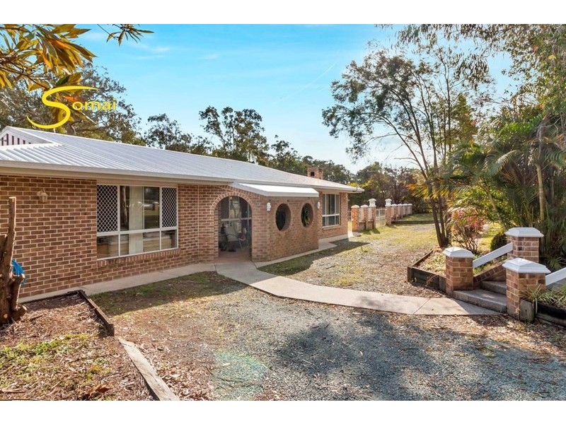 134-136 Merluna Road, Park Ridge South QLD 4125