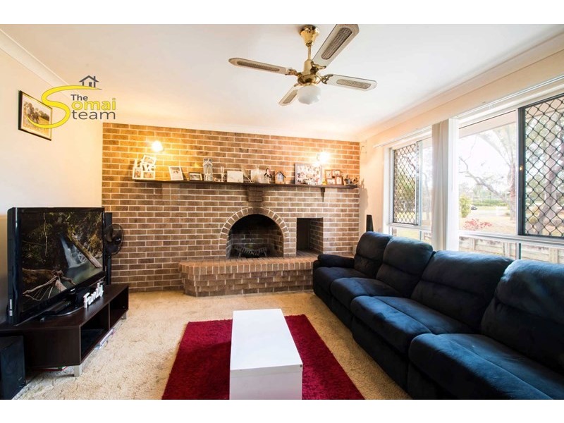 134-136 Merluna Road, Park Ridge South QLD 4125