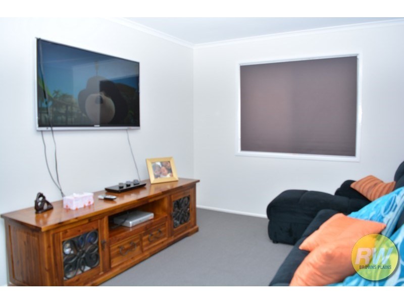 30 Strathallen Drive, Boronia Heights QLD 4124