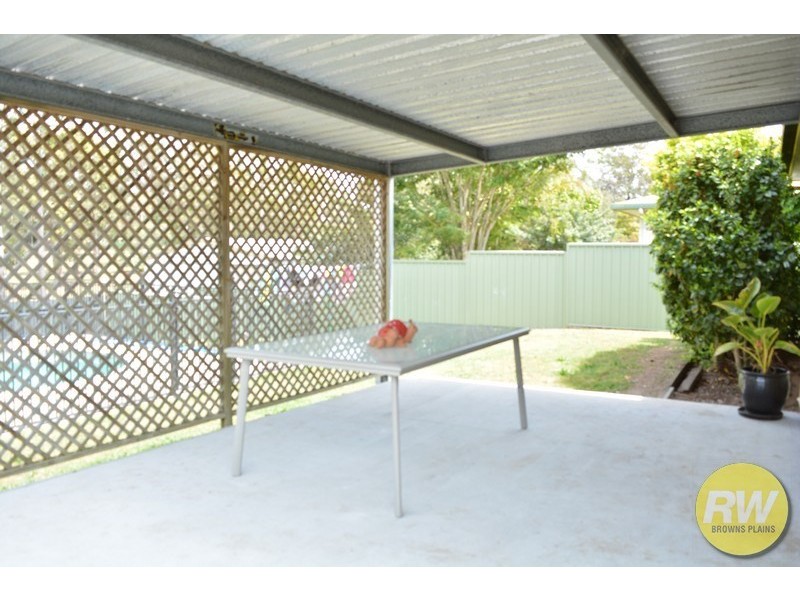 30 Strathallen Drive, Boronia Heights QLD 4124