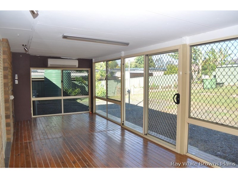 84 Mackellar Drive, Boronia Heights QLD 4124