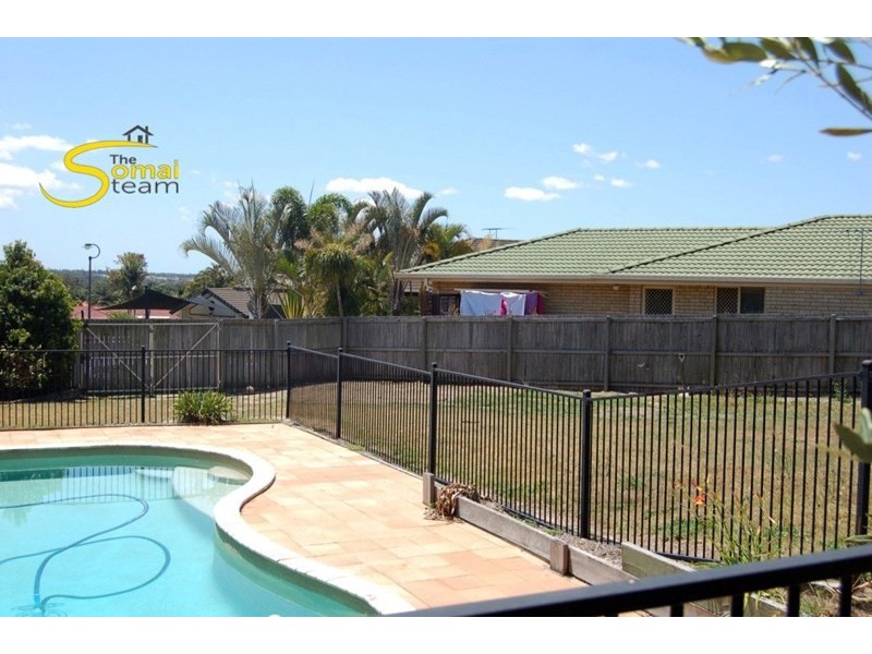 13 Standford Place, Regents Park QLD 4118