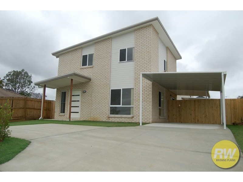 18 (A and B) Lagoona Court, Churchill QLD 4305